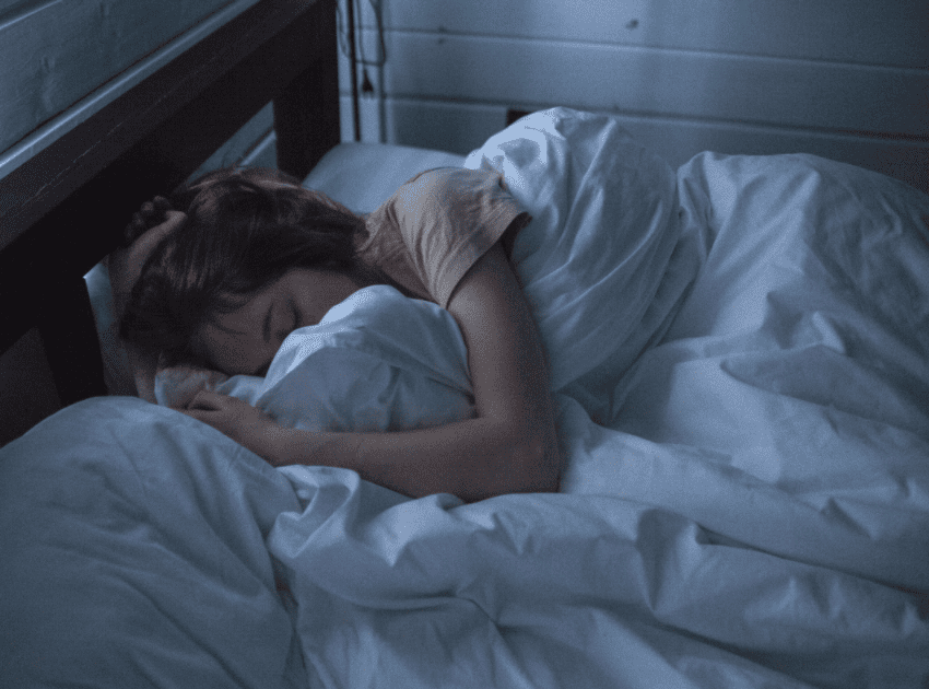 Array睡眠调控新突破：神经肽自反馈机制揭秘线虫睡眠开关 | Cell Press论文速递