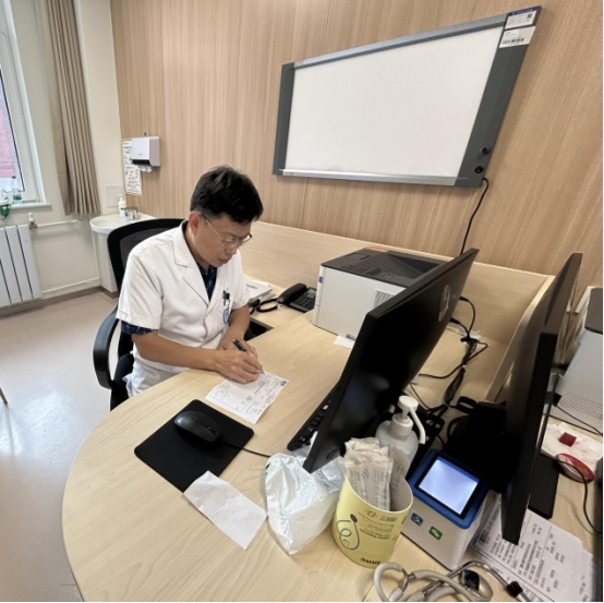 Array失眠治疗迎新突破--新型抗失眠药达利雷生在北京开出首批处方