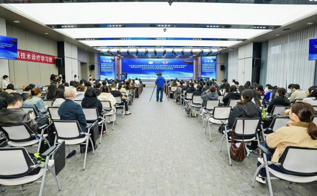 Array培育睡眠健康“守门人”，全国睡眠技师专项能力培训在汉举办