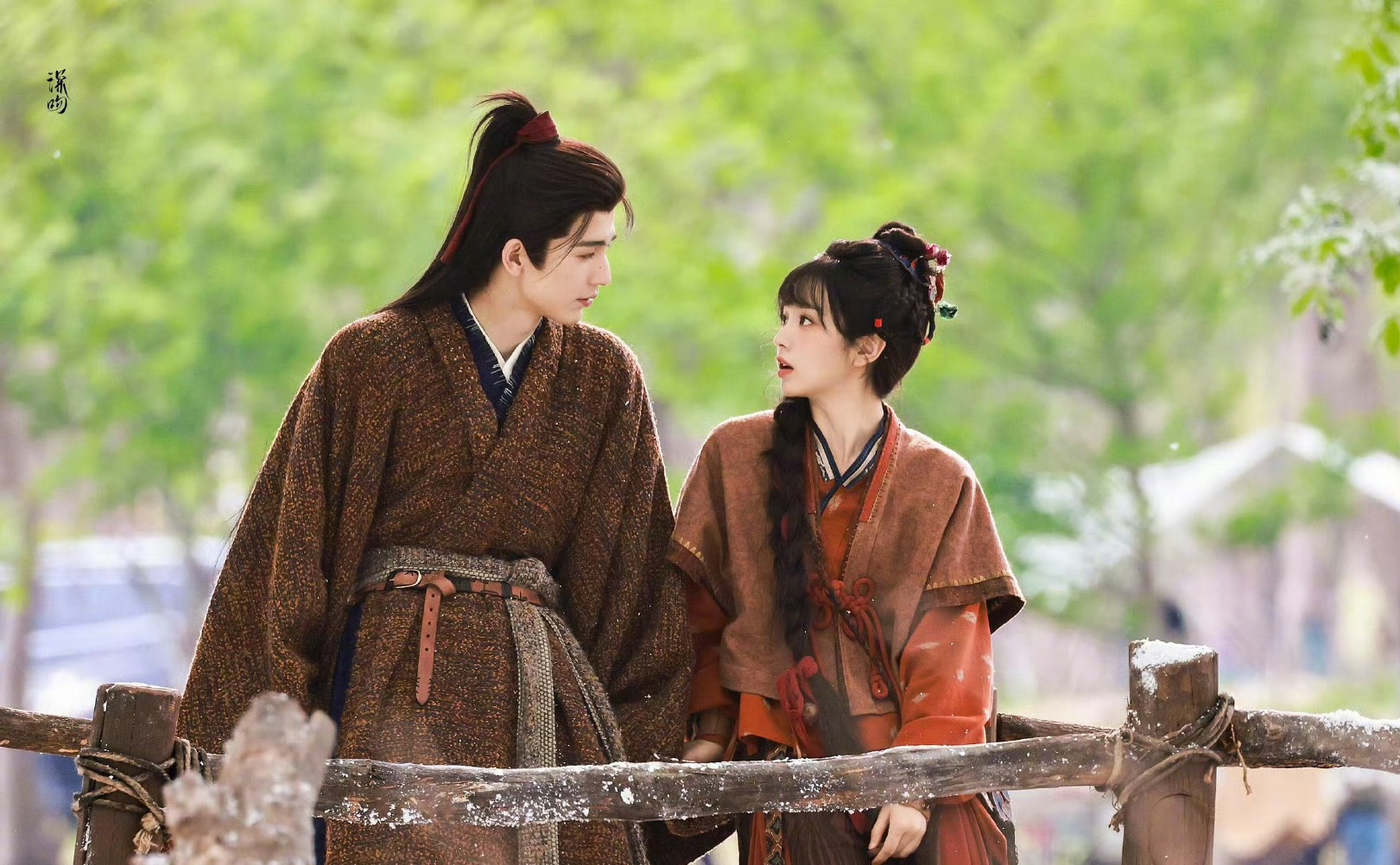 Array2026 开年爆款！张凌赫田曦薇《逐玉》出圈，先婚后爱甜到心巴！