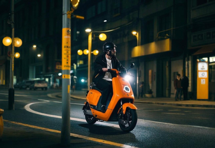 Array原来大城市活得好的人，都在骑电瓶车